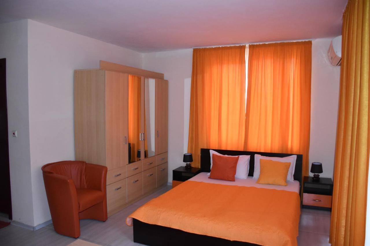Hotel Sea Star Приморско المظهر الخارجي الصورة