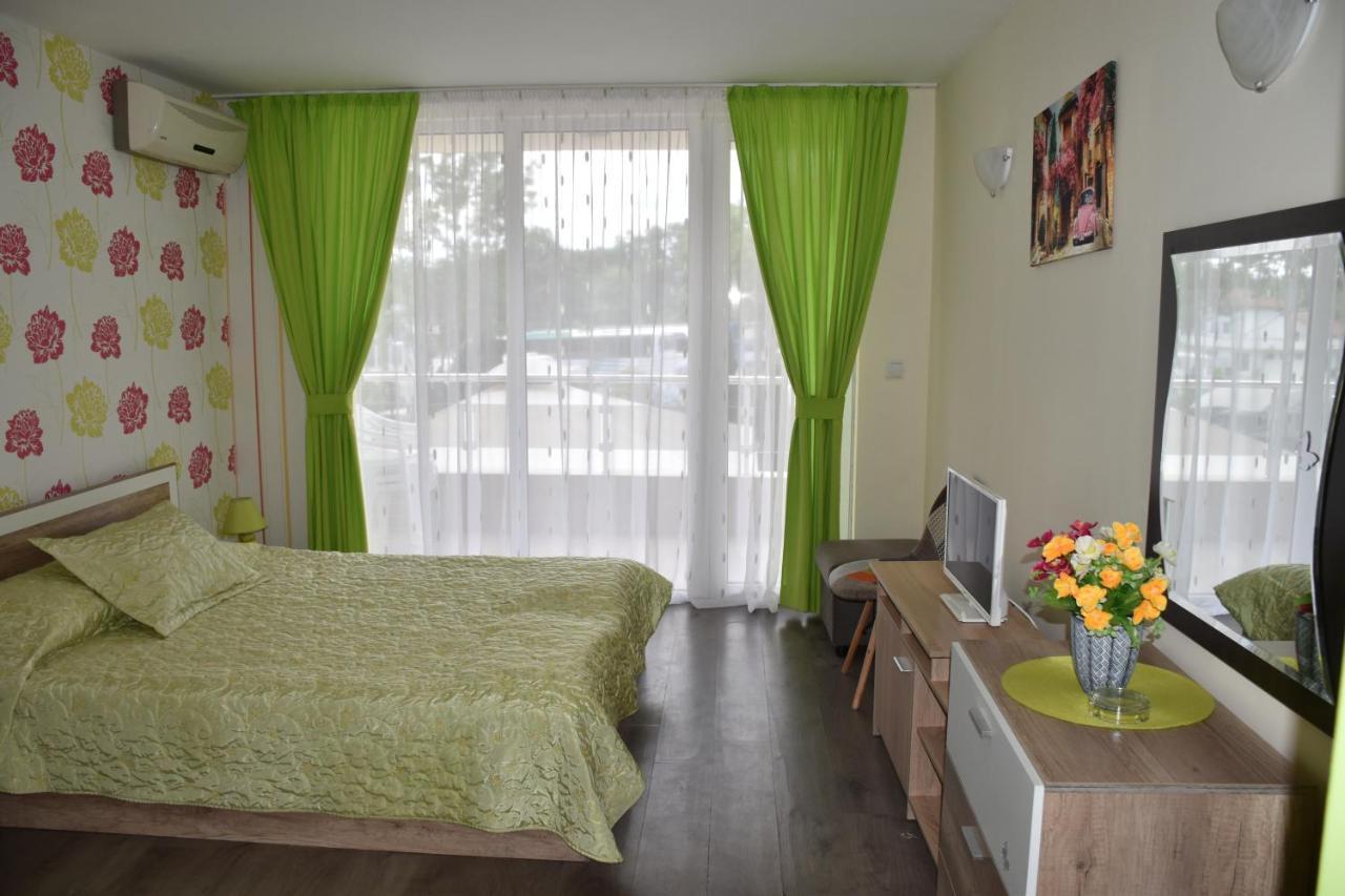 Hotel Sea Star Приморско المظهر الخارجي الصورة