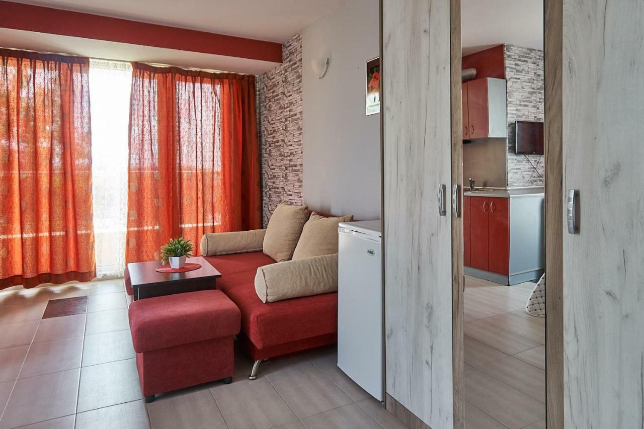 Hotel Sea Star Приморско المظهر الخارجي الصورة